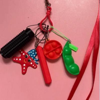 Fidget Landwyards Chewable Lanyard with Silicone Pendant Mini Popper & Pea Pod Fidget for Stress Relief Anxiety ADHD Autism Safe BPA-Free Lightweight Comfortable