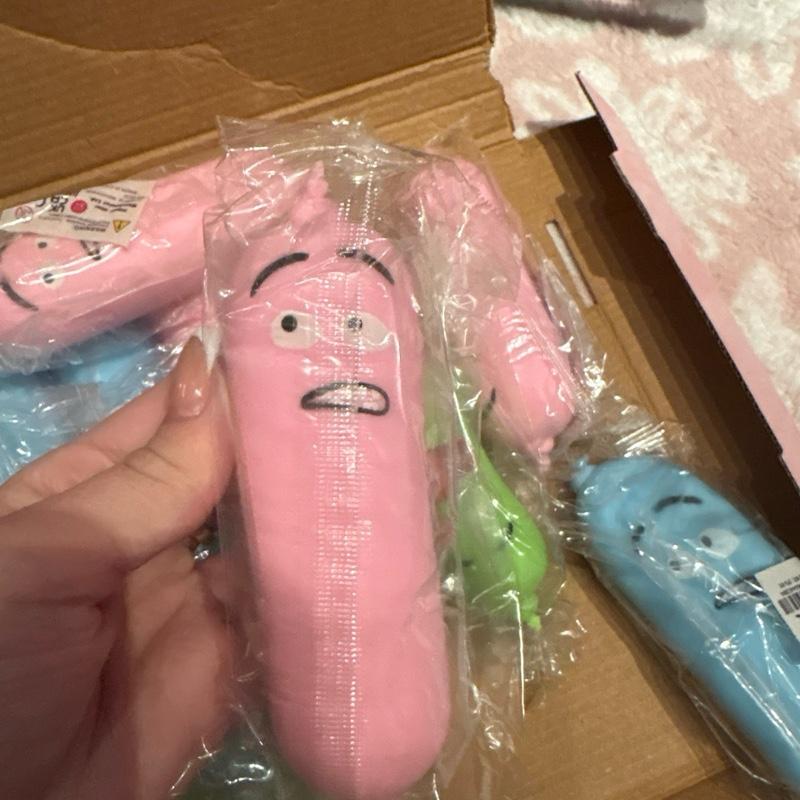 Stretchy Sausage Fidget Toy - Soft & Stretchy Stress Relief Toy in 3 Fun Colours Perfect for Fidgeting at Home School or On the Go